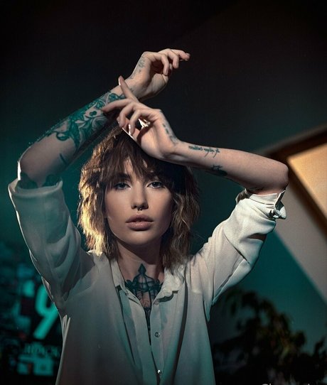 chantaise nus star du porno des photos