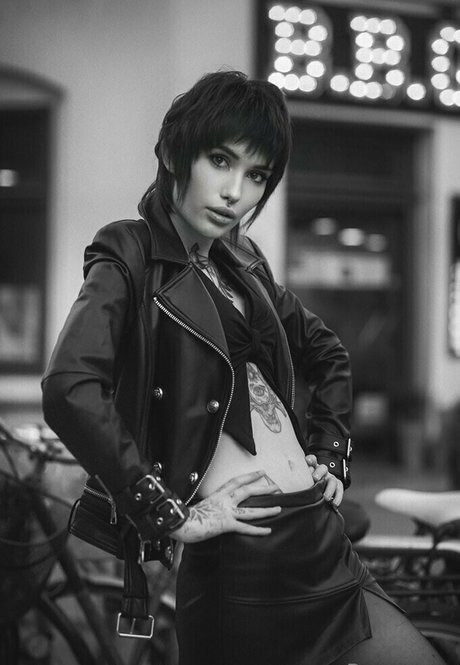 chantaise nus de stars du porno image