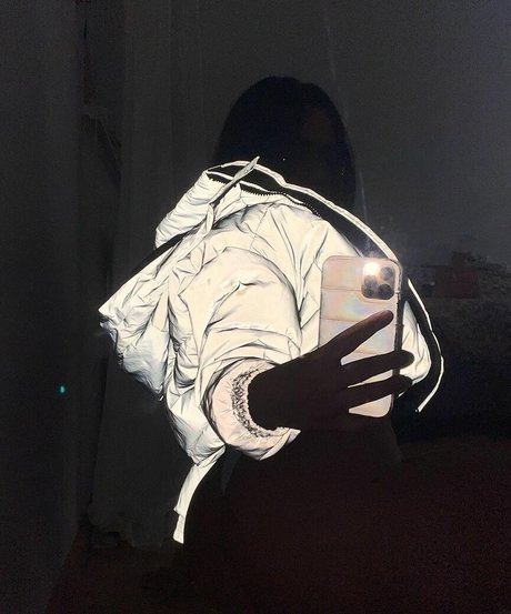 anaa__flri modèle xxx image