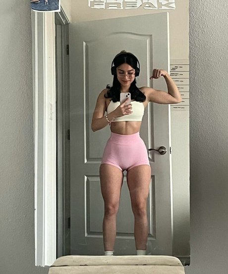 Anisia Martinez étoile parfaite photos