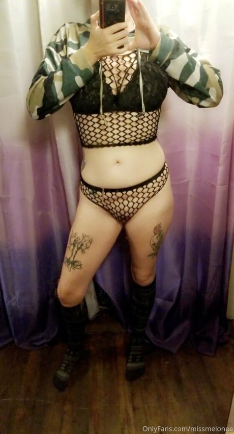 missmelonee actrice galeries