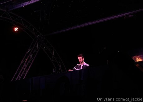 qt jackie étoile sympa galeries