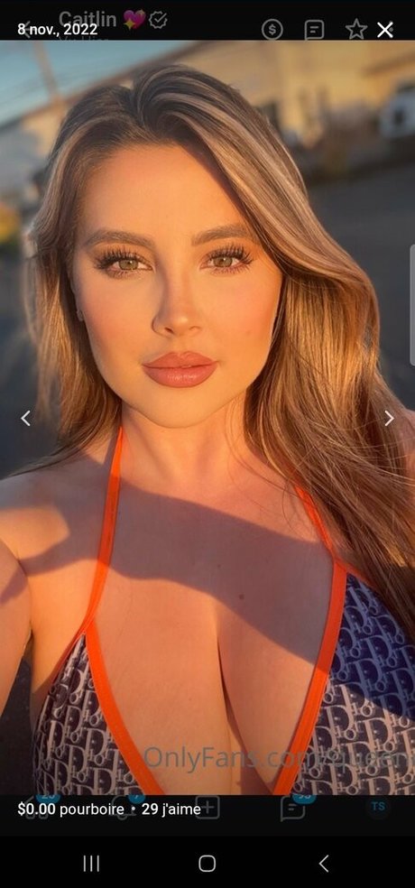 Queencaitertot star du porno adulte image