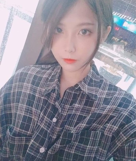 yunalu5211 xxx star du porno galeries