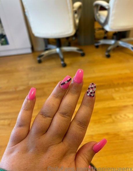 thepigqueenx art modèle images