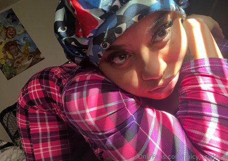 jjuicyjaz4free étoile magnifique image