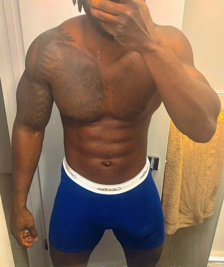 king__dee modèle magnifique des photos