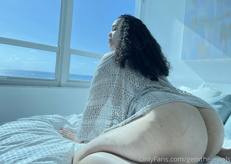 gemthejewels actrice sexy des photos