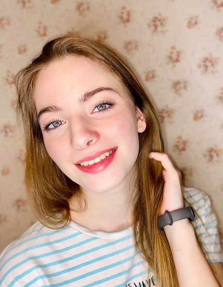 pieds de grand-mère uniquementfans sexe nu des photos