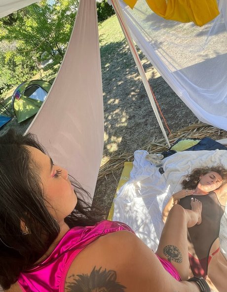 fans de grandes filles uniquement érotique en haute qualité images