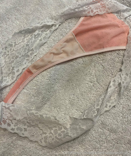 peachesisastonedfruit2 modèle nu images