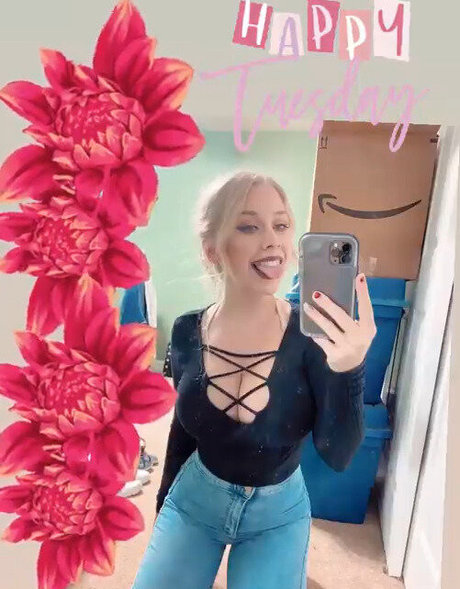 Rhiannon C star du porno gratuit galerie