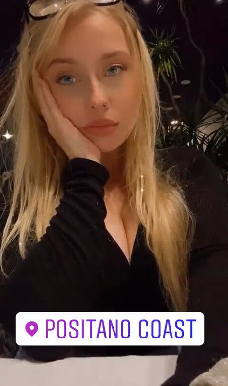 Rhiannon C jolie actrice galeries