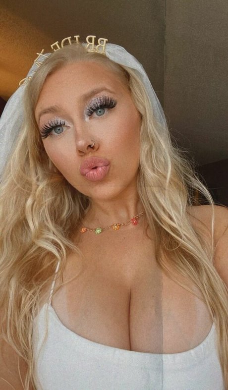 Rhiannon C star du porno de haute qualité galerie