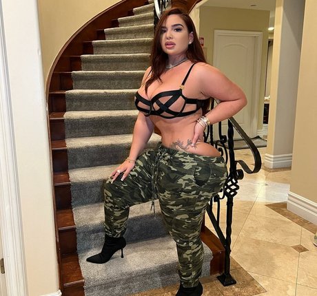 Victorya Addad modèles nus galerie