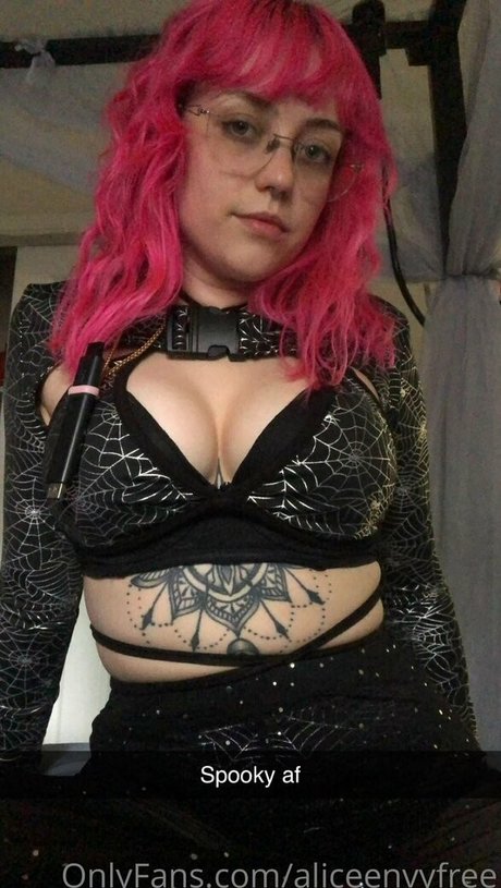 aliceenvyfree star du porno érotique photos