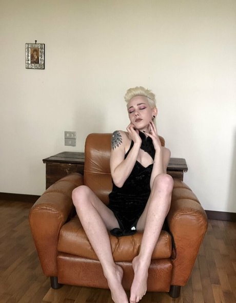 béance anale uniquementfans jolie et gratuite img