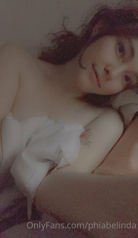 rousse aux gros seins onlyfans chaud sympa galerie