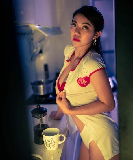 énorme gode onlyfans nu image