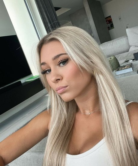 Payton Ramolla haut de star du porno galeries