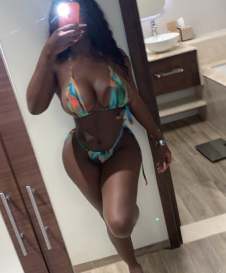 LXRYCC actrice chaude galerie