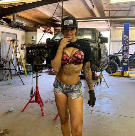 Julia Hunt actrice sexy galeries