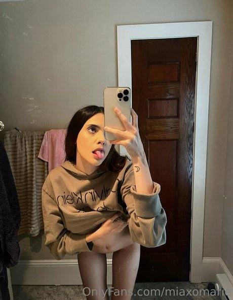 miaxomarie actrice chaude image