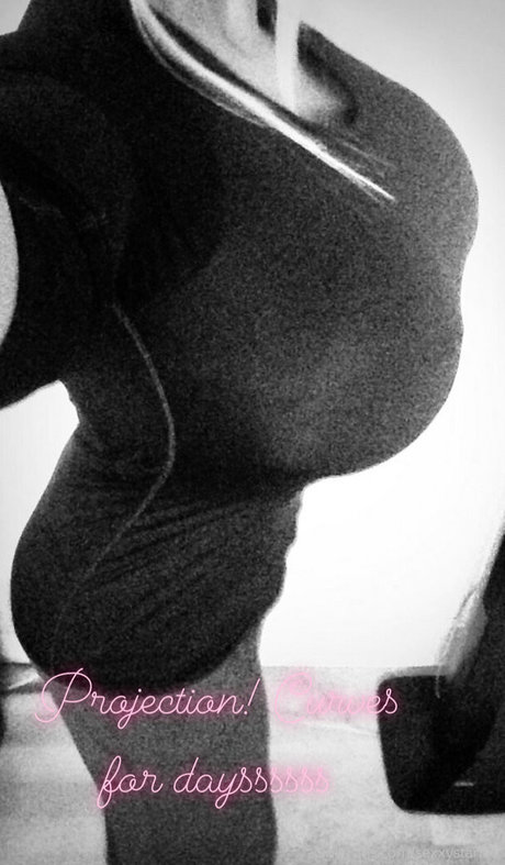 femme nue onlyfans nus parfaits image