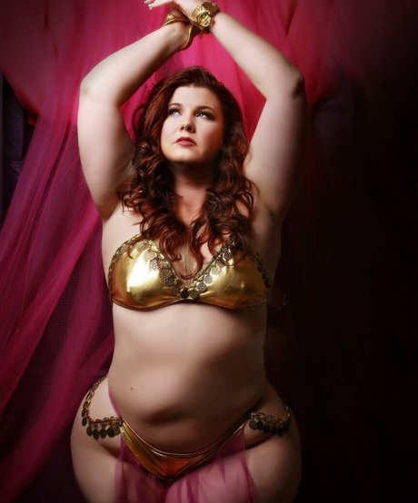 Crystal McBootay modèle gratuit des photos