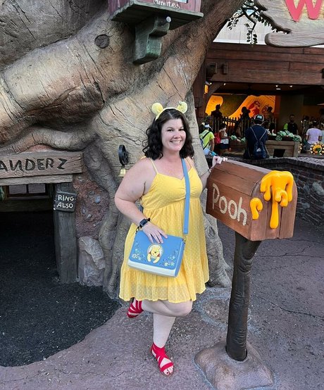 Crystal McBootay modèle sexy archive