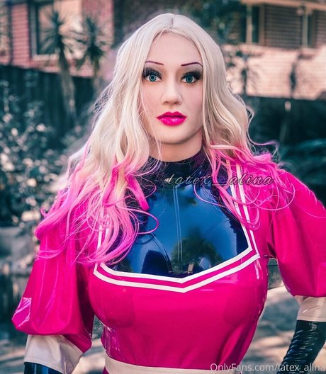 latex alina top star galeries
