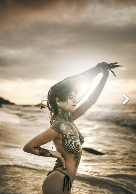 Lola Freak actrice érotique image