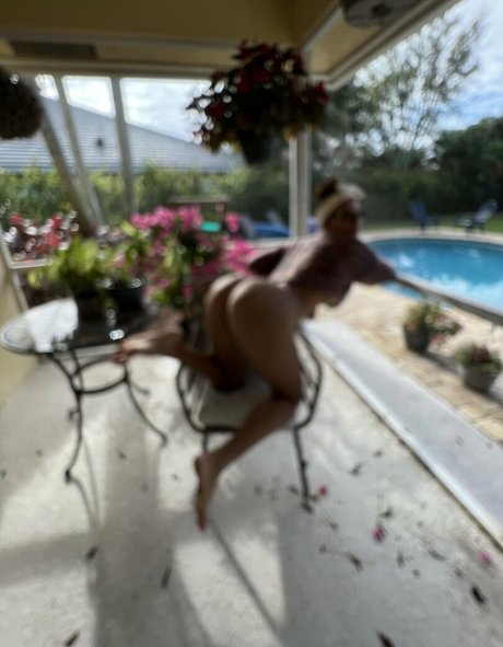 Malia Hope modèle adulte images