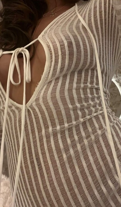 filles célèbres onlyfans beaux nus img