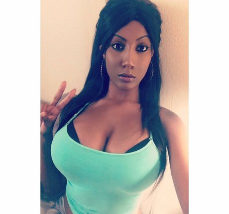 Amber Higgins Cecil star du porno gratuit photos