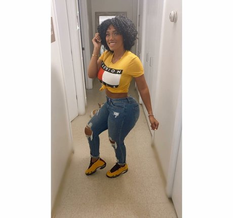 Sophie Likosky actrice hd photos