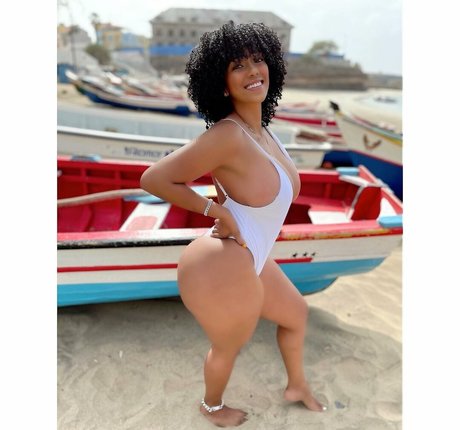 Sophie Likosky art modèle des photos