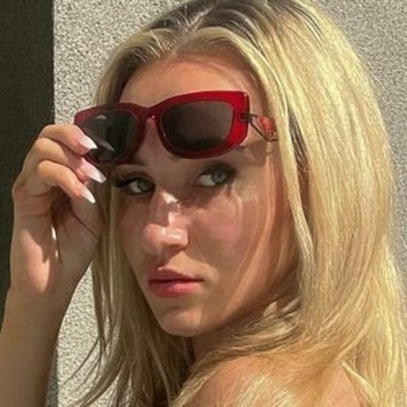 Alessandra Paolinetti nus étoiles collection