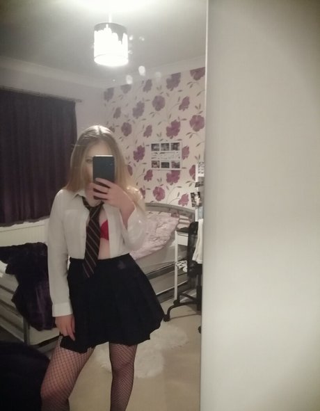 blonde en forme onlyfans parfait nu archive