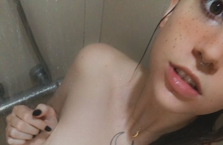 rousse au gros cul onlyfans chaud gratuit img