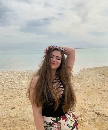 Sasha Shtern étoile magnifique image