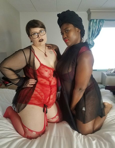 non seulementfans sexy jolie img