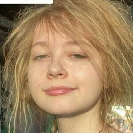 maman sexy uniquementfans joli art galeries