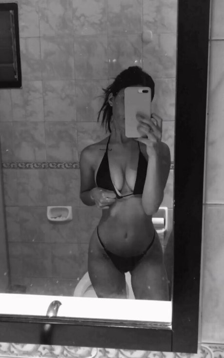 Cande Taverna modèle de sexe collection