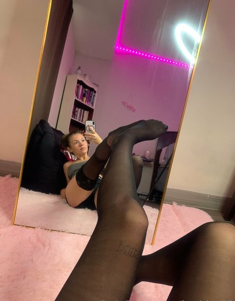 luvbby69 modèles nus image