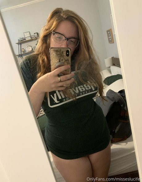 tatouages ​​blonds onlyfans érotique de haute qualité photos