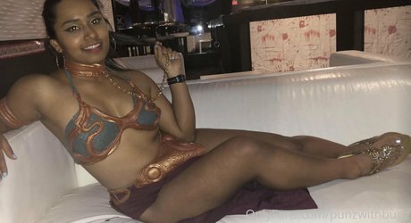 punzwithbunz modèle artistique collection