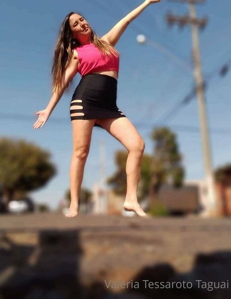 blonde au gros cul onlyfans nu exclusif image