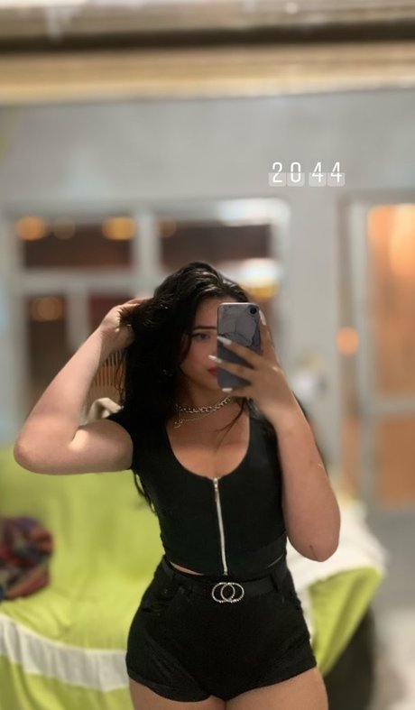 Christina Cleon jolie étoile photos