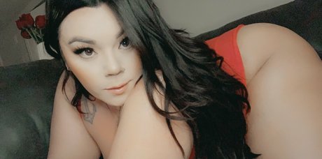 emmabttrfly jolie actrice des photos